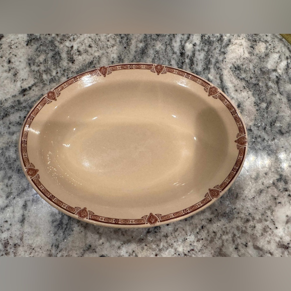 Sterling china co bowl dish no chips or cracks 10inx8in - Picture 1 of 5